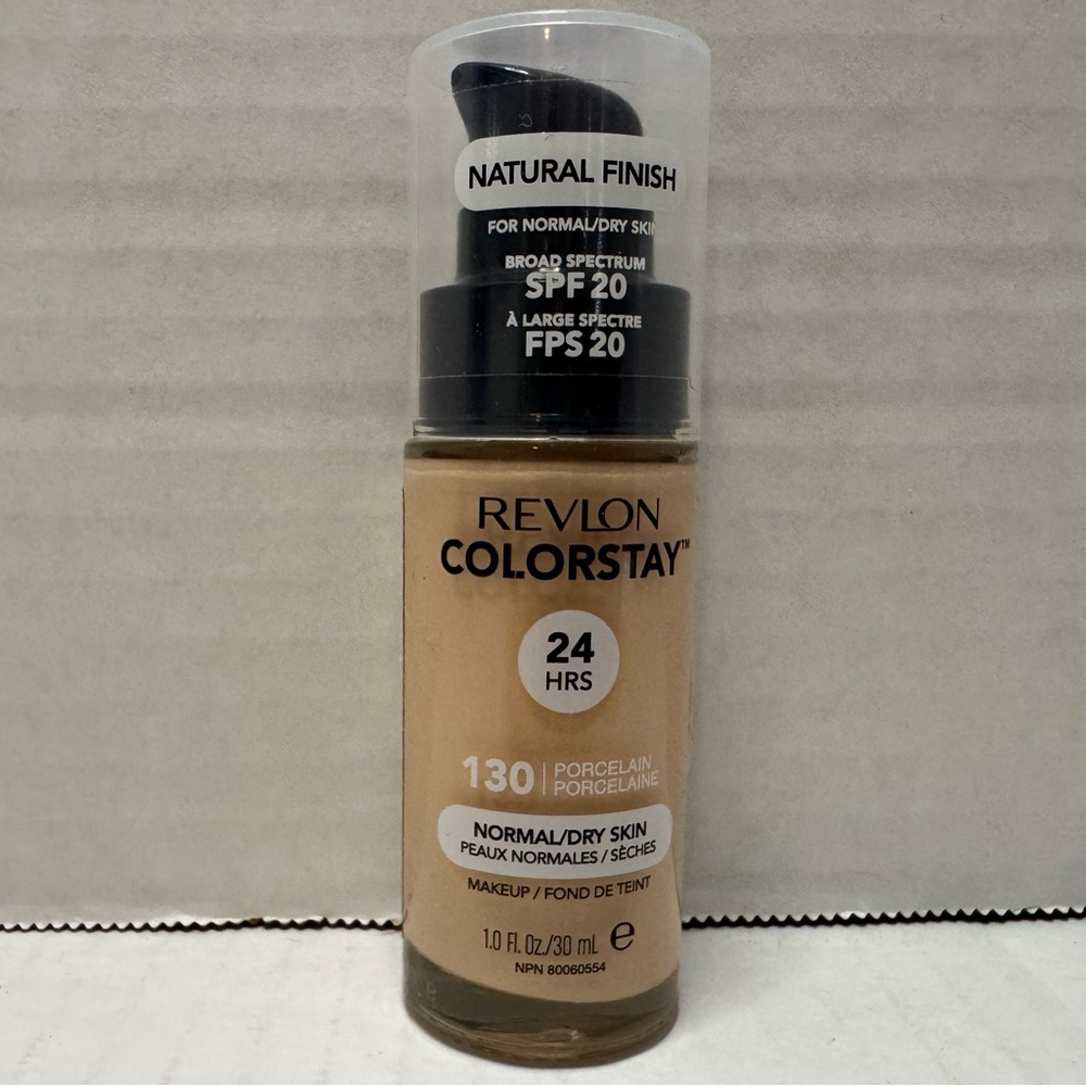 Revlon Colorstay Liquid Makeup 24hr SPF15 Normal/Dry (1oz/30mL) #130 Porcelain